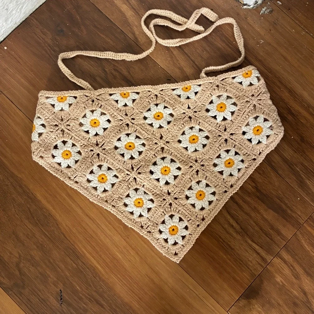 Crochet Daisy Bandana Beige Cottagecore Boho Flower Hair Scarf Headpiece